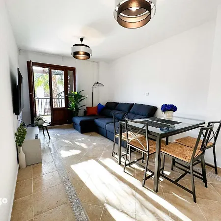 Pet001 - Modern 2 Bedroom Apartment Ayamonte